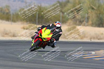 media/Jan-14-2024-SoCal Trackdays (Sun) [[2e55ec21a6]]/Turn 6 (125pm)/